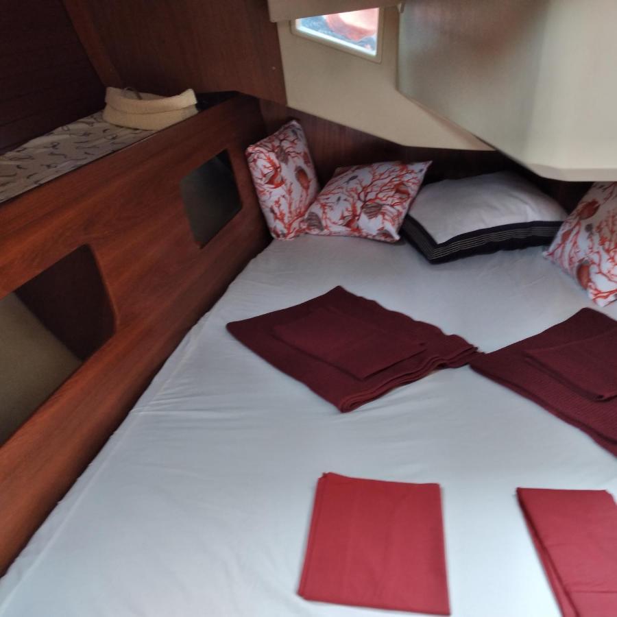Bed And Boat Holiday Hotel La Spezia Exterior photo