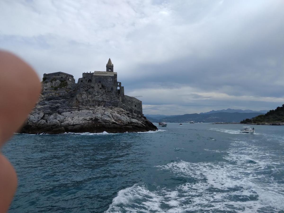 Bed And Boat Holiday Hotel La Spezia Exterior photo