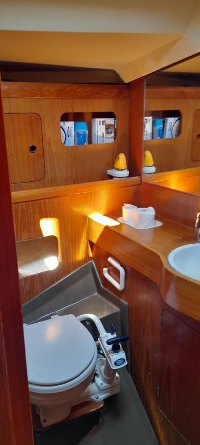 Bed And Boat Holiday Hotel La Spezia Exterior photo